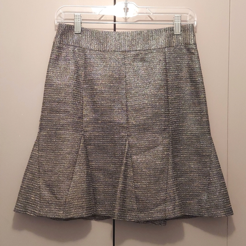 Banana Republic Lightweight Bouclé Tweed Textured Fluted Hem Skirt Size 2